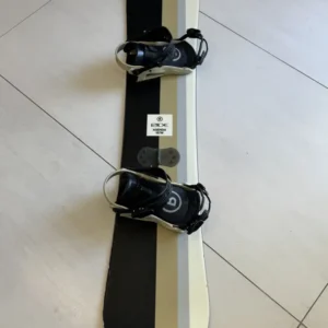 Snowboard Ride 157cm Wide usato